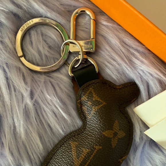Louis Vuitton Monogram Dog Keychain Bag Charm - Picture 8 of 11